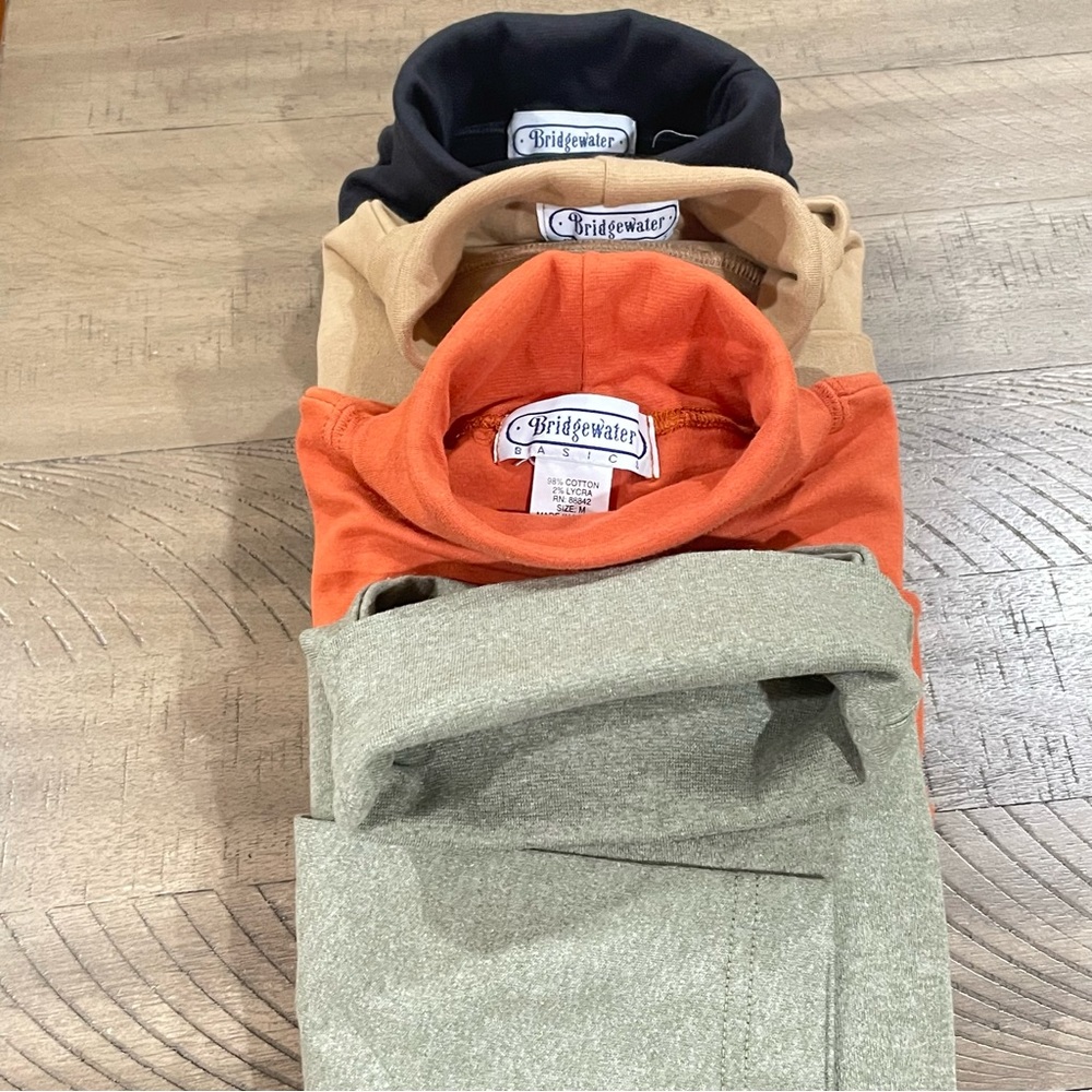 BUNDLE of 4 NWOT (Vntg) Bridgewater Basics Turtlenecks Long sleeves Size M